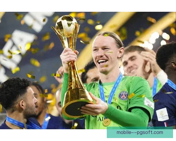 巴黎圣日耳曼正式签约俄罗斯门将萨福诺夫增强门线实力