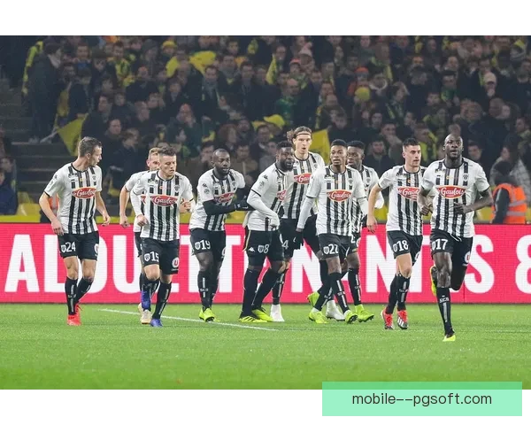 法甲联赛历年对战数据分析与球队表现趋势研究