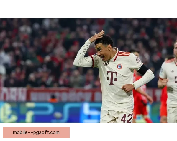 穆西亚拉头球冲顶破门点燃全场激情带领球队打破僵局开启胜利序章